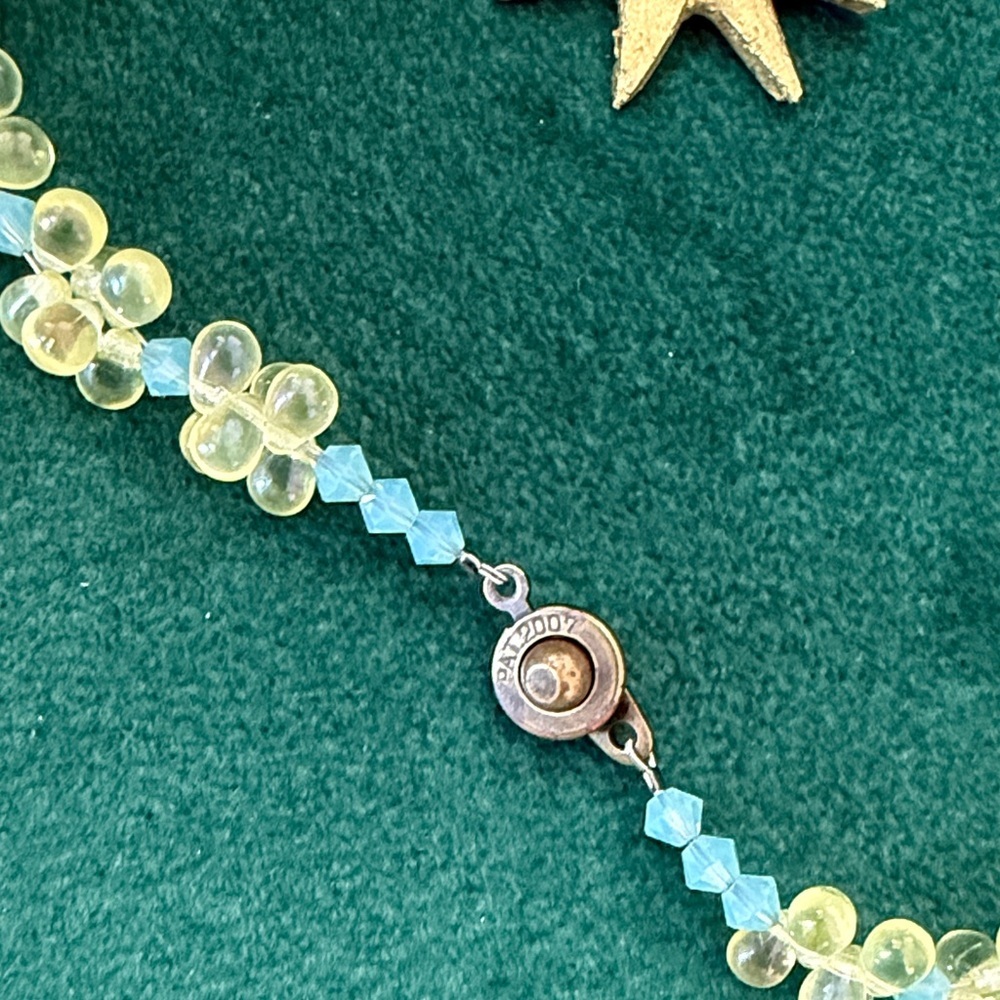 Yellow and Clear Beaded Necklace with Star Pendant - Picture 4 of 4